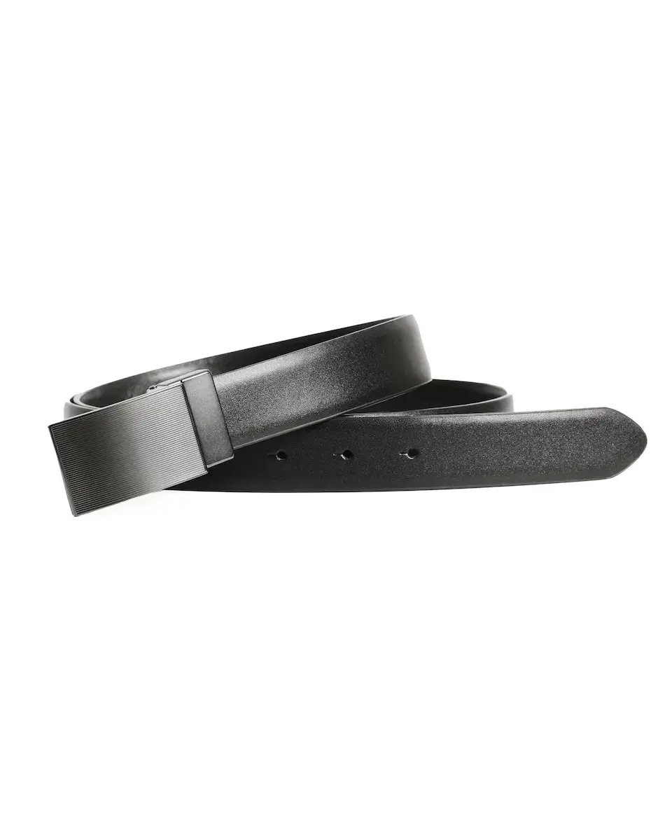 Мужской двусторонний кожаный ремень с черной металлической пряжкой PuroEgo, черный
Мужской двусторонний кожаный ремень с черной металлической пряжкой PuroEgo, черный