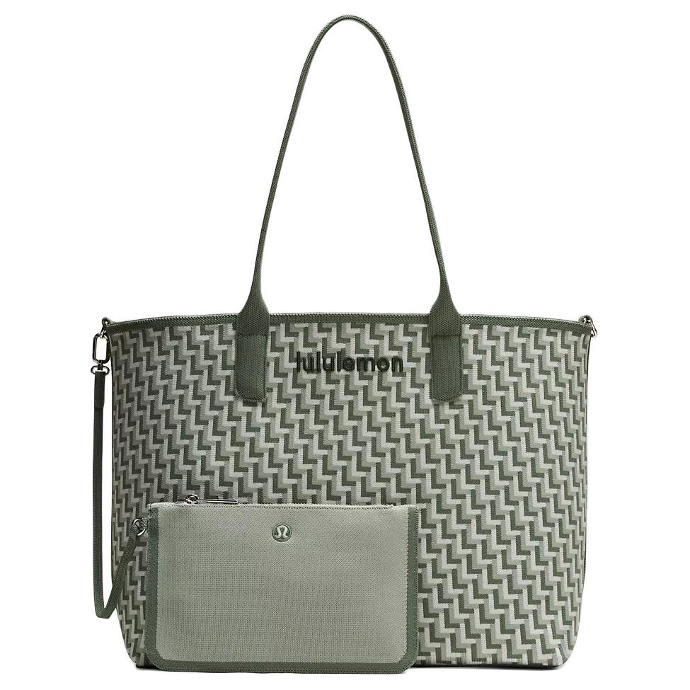 Lululemon Зелёная женская сумка-шоппер из полиэстера, Green
Lululemon Зелёная женская сумка-шоппер из полиэстера, Green