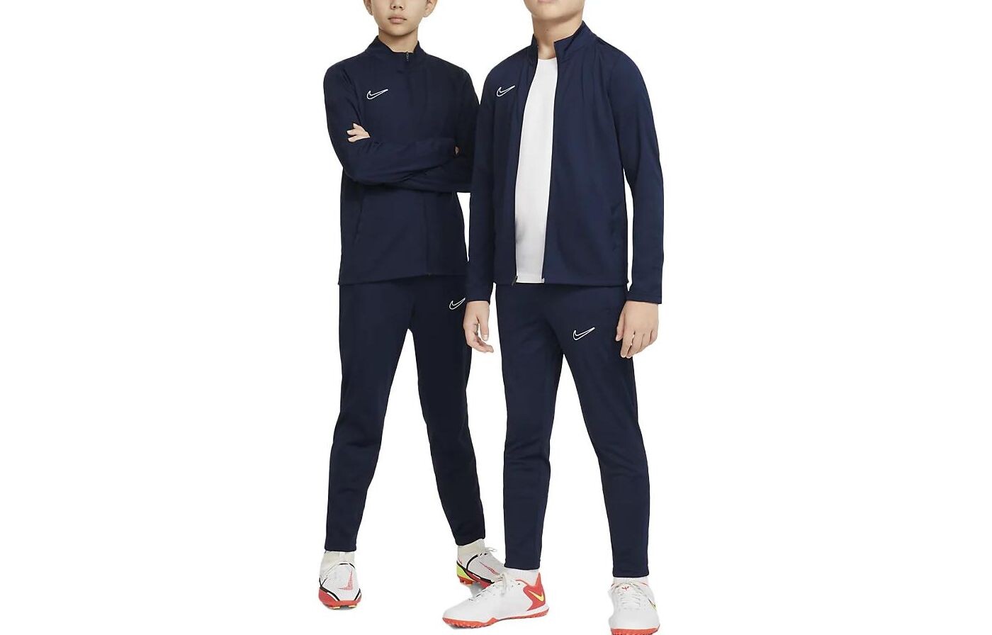 Детская повседневная спортивная одежда Nike
Детская повседневная спортивная одежда Nike