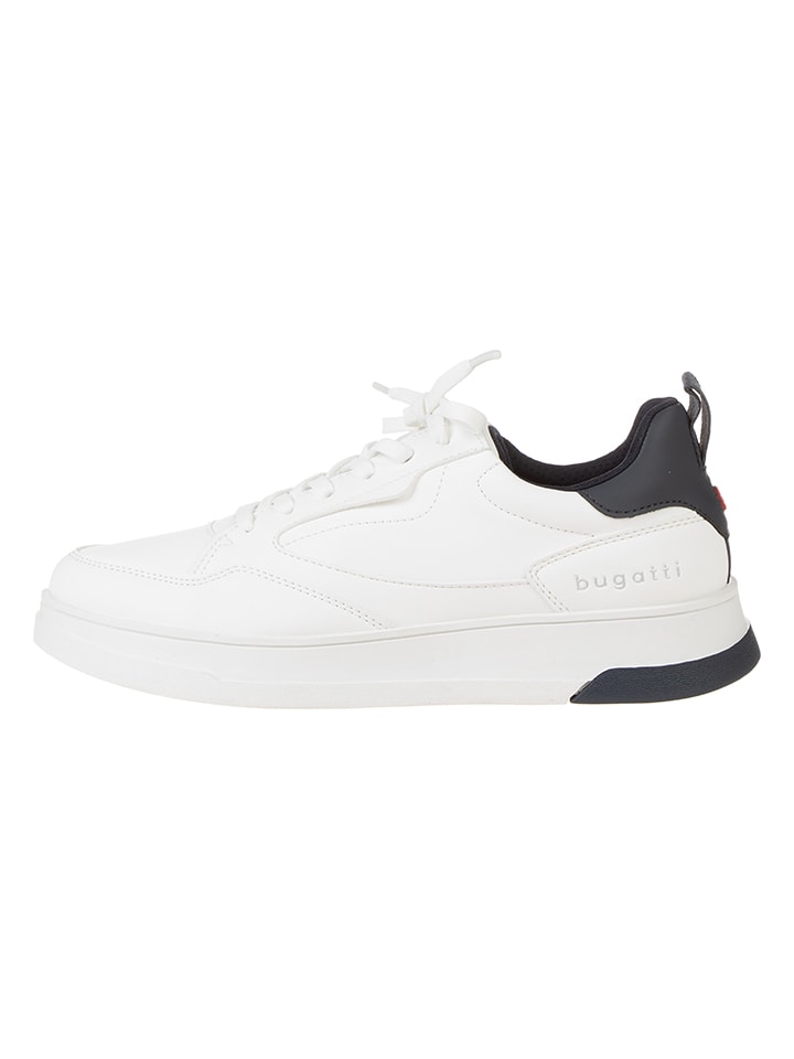 Bugatti Белые кроссовки
Bugatti Белые кроссовки