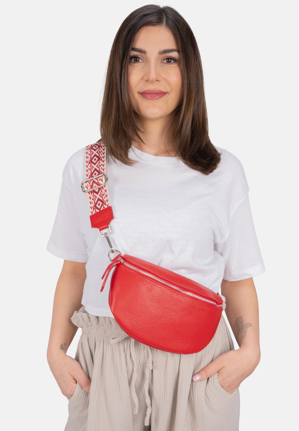 Сумка через плечо HELEN SIZE M Seasons Of April, цвет rot
Сумка через плечо HELEN SIZE M Seasons Of April, цвет rot