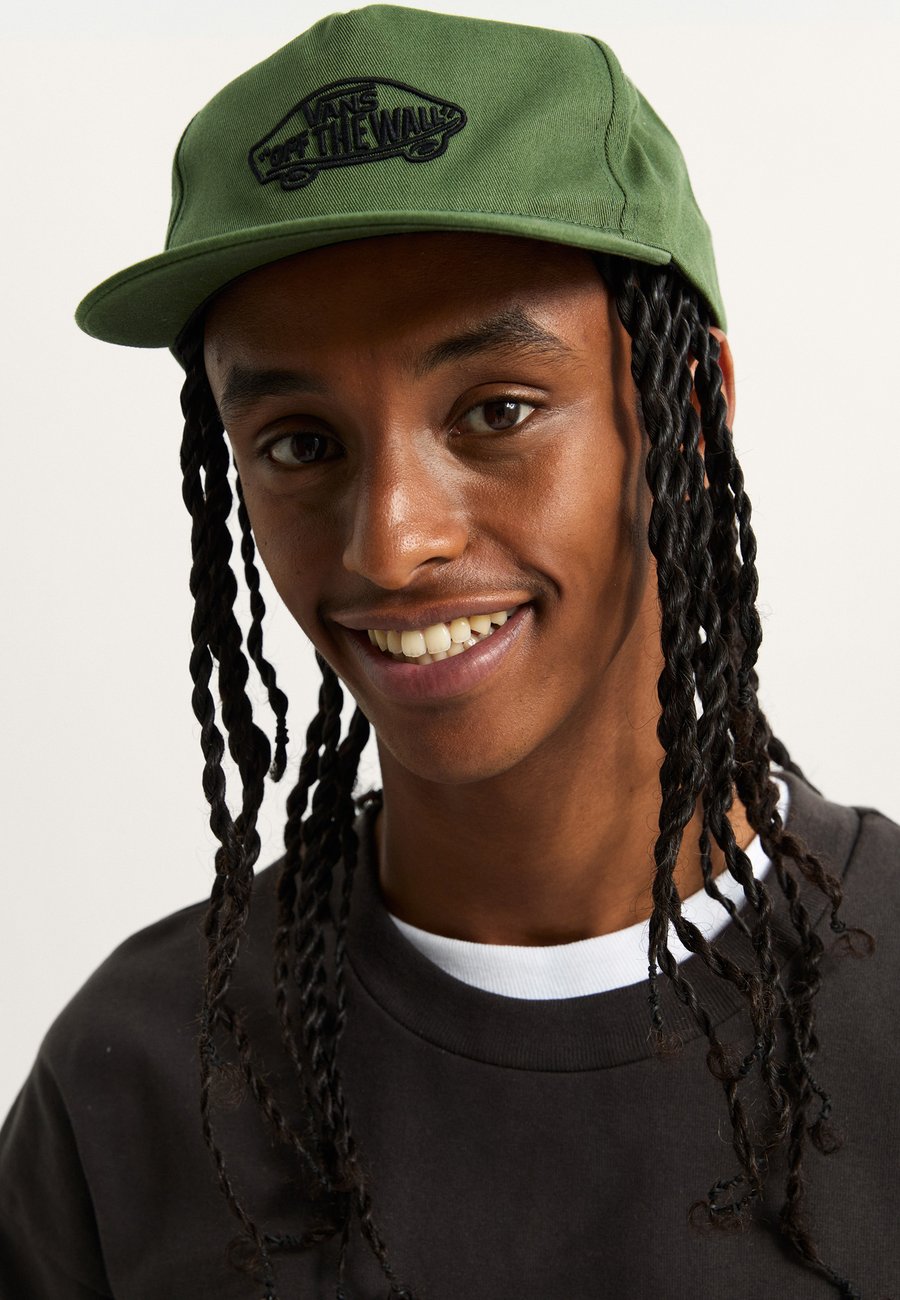 Бейсболка Vans Cap, Dark Olive/Green
Бейсболка Vans Cap, Dark Olive/Green