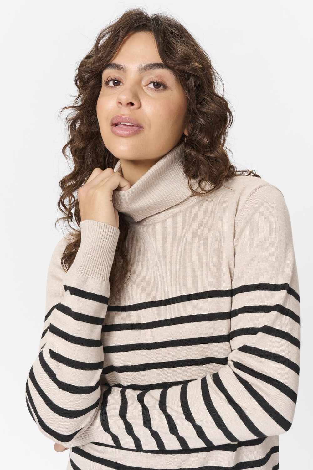 Джемпер MILA ROLLNECK Saint Tropez, бежевый
Джемпер MILA ROLLNECK Saint Tropez, бежевый