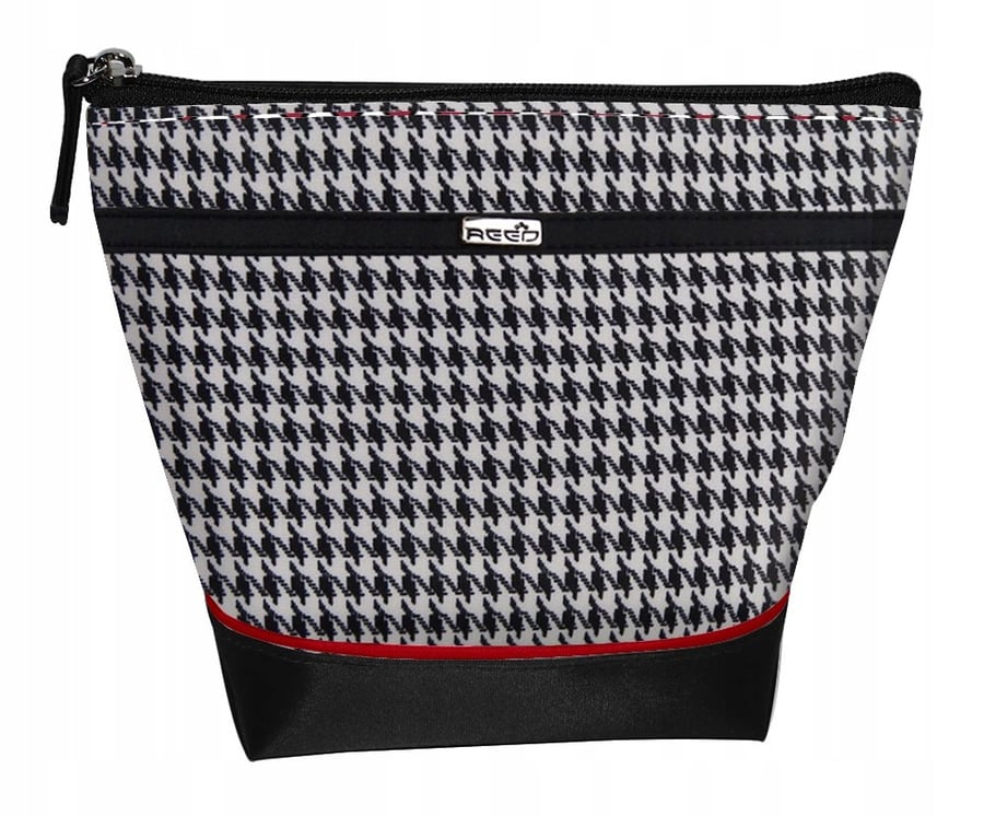 Женская косметичка, чехол, органайзер, сумка REED, серия MA PETITE
Женская косметичка, чехол, органайзер, сумка REED, серия MA PETITE