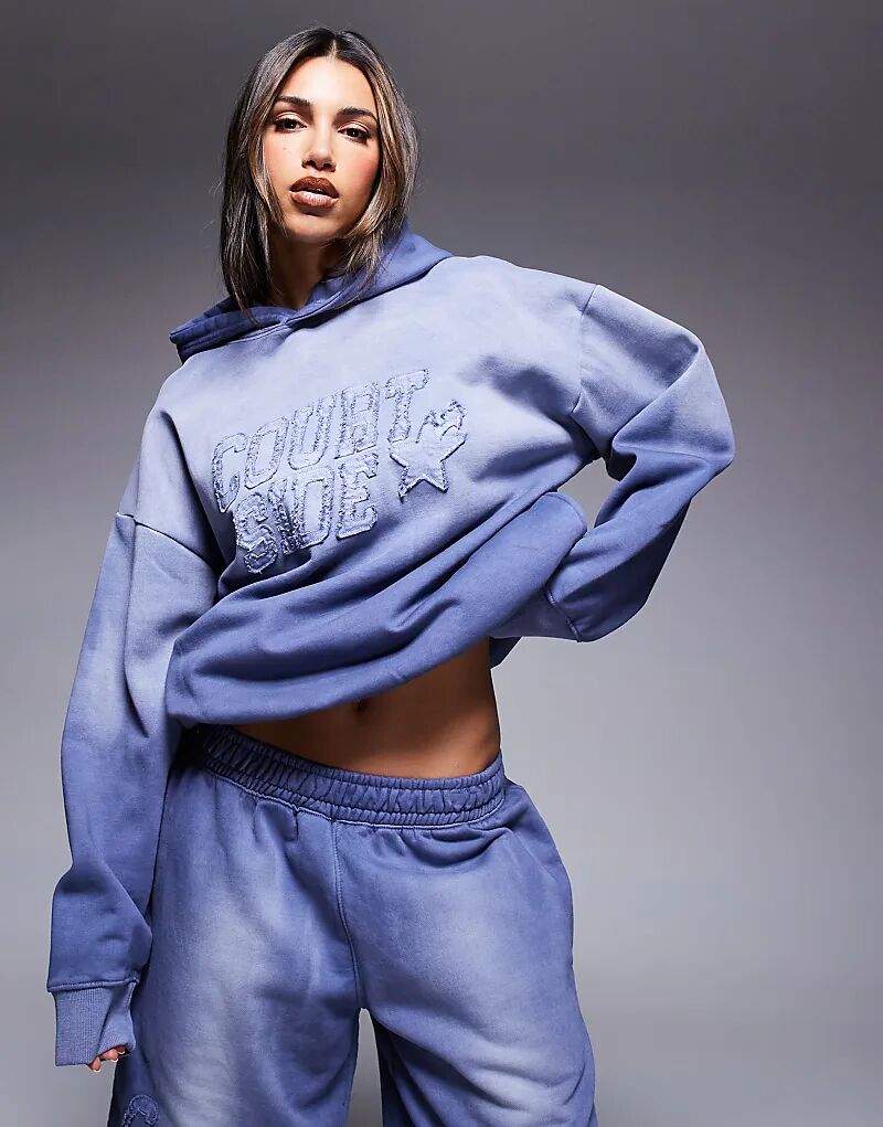 Толстовка с капюшоном и логотипом Courtside в цвете «выбеленный синий» — часть комплекта
Толстовка с капюшоном и логотипом Courtside в цвете «выбеленный синий» — часть комплекта