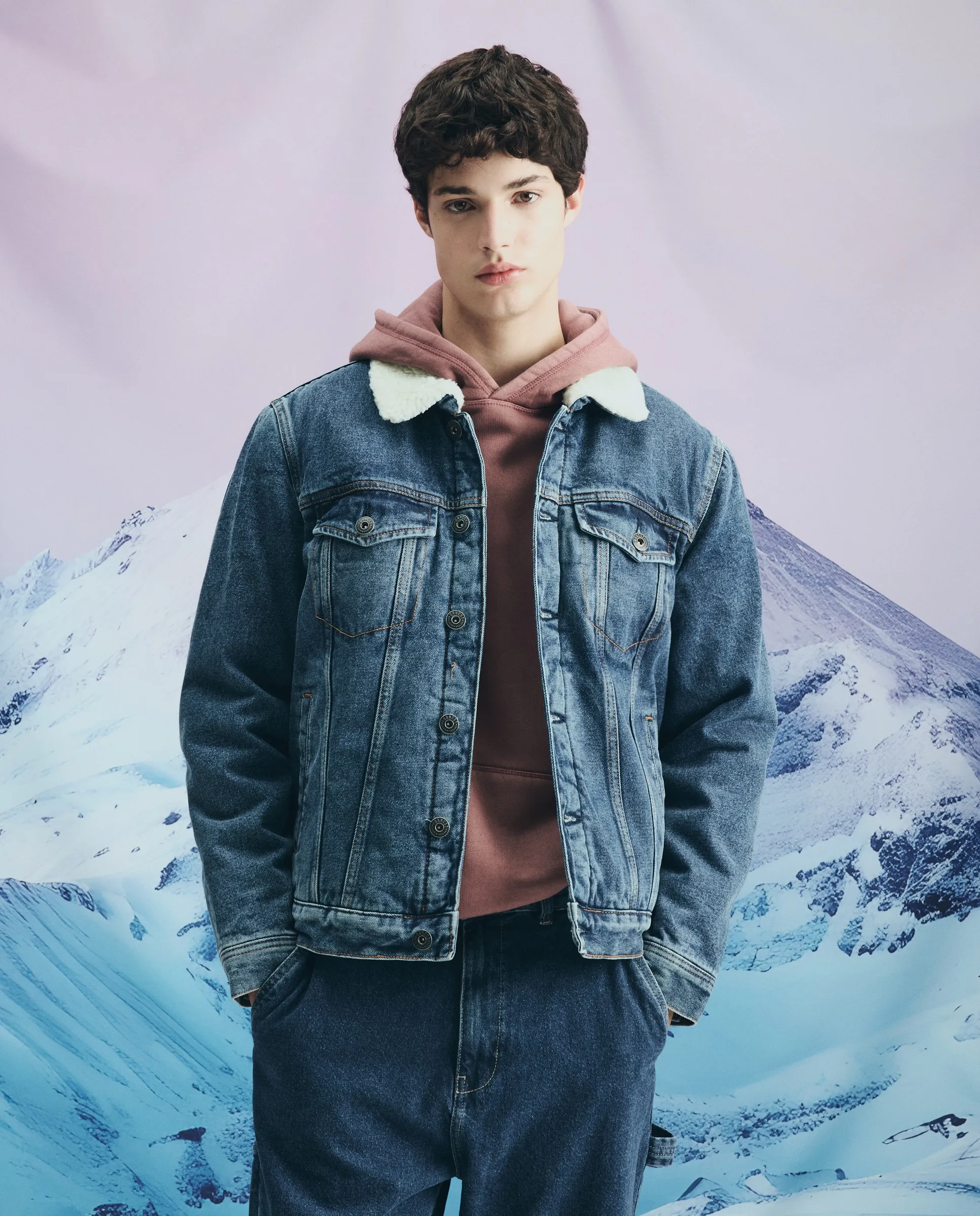 Мужская джинсовая куртка с овчиной Green Coast, темно-синий
Мужская джинсовая куртка с овчиной Green Coast, темно-синий