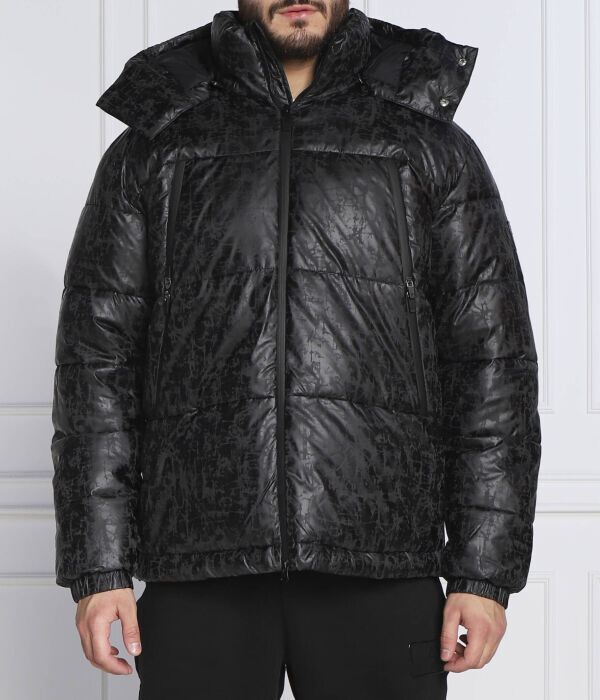 Куртка мужская Ea7 короткая с узором, черный
Куртка мужская Ea7 короткая с узором, черный