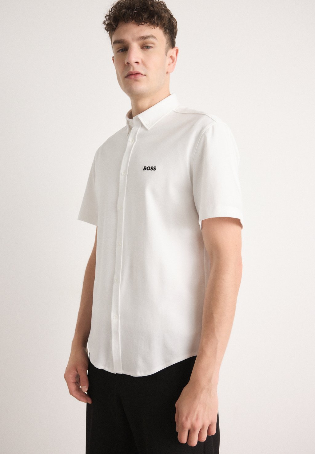 Рубашка MOTION BOSS, белый
Рубашка MOTION BOSS, белый