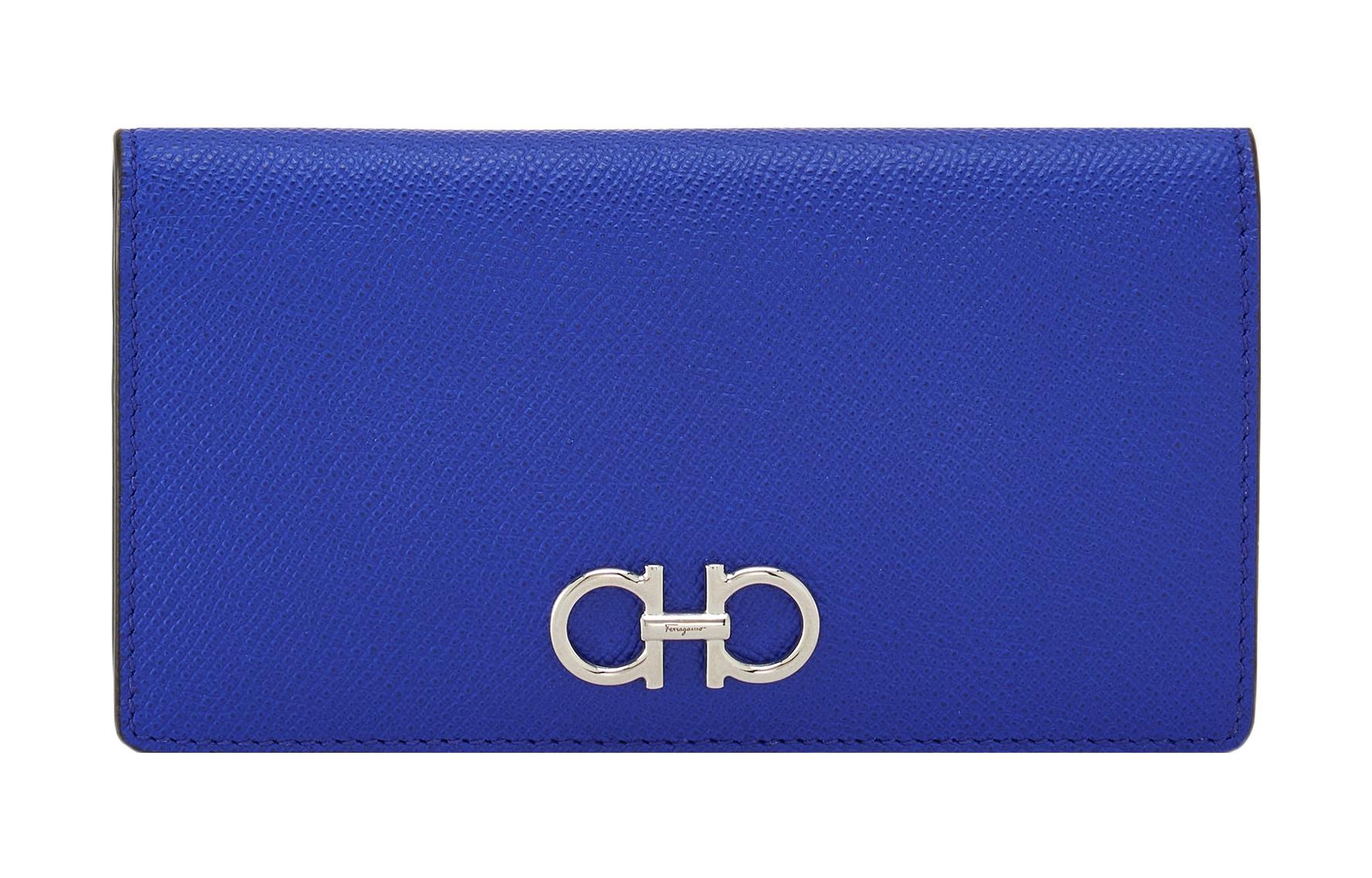 Ferragamo Кошелек GANCINI из телячьей кожи, большой, женский, светло-голубой
Ferragamo Кошелек GANCINI из телячьей кожи, большой, женский, светло-голубой