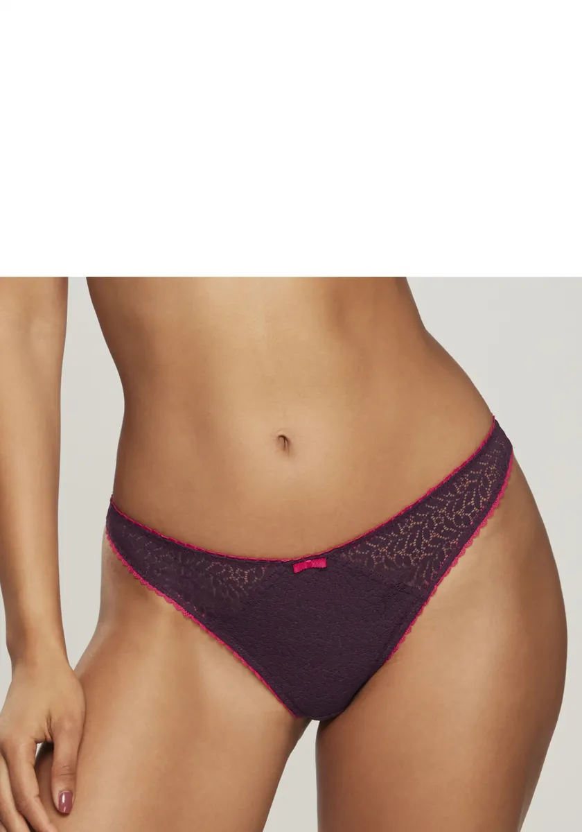 Стринги Nuance из элегантного, слегка прозрачного кружева, цвет Aubergine
Стринги Nuance из элегантного, слегка прозрачного кружева, цвет Aubergine