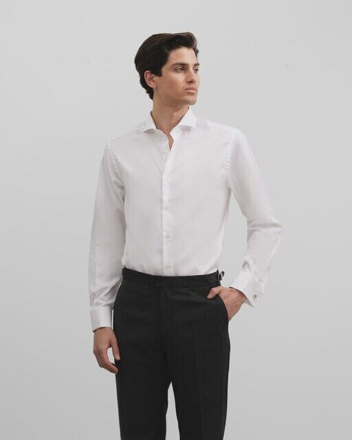 Однотонная тонкая мужская рубашка Silbon, белый 
Однотонная тонкая мужская рубашка Silbon, белый