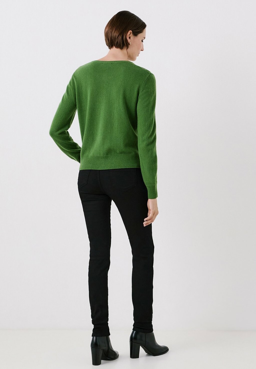 Кардиган FRENCH BRAND FASHION ELEGANT MODERN MCAROLINE Caroll, зеленый 
Кардиган FRENCH BRAND FASHION ELEGANT MODERN MCAROLINE Caroll, зеленый