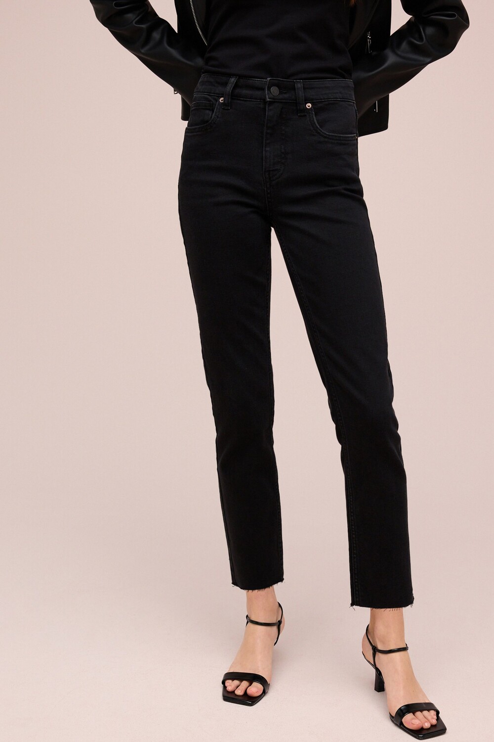 Узкие прямые джинсы Next, черный
Узкие прямые джинсы Next, черный