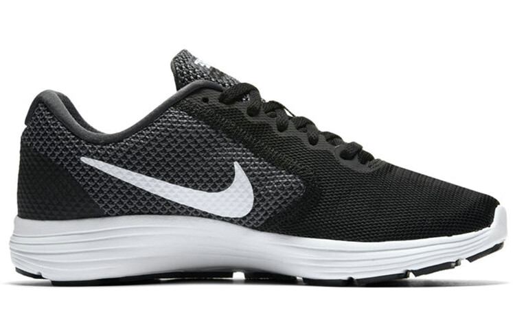 Nike REVOLUTION 3 Кроссовки для женщин 
Nike REVOLUTION 3 Кроссовки для женщин