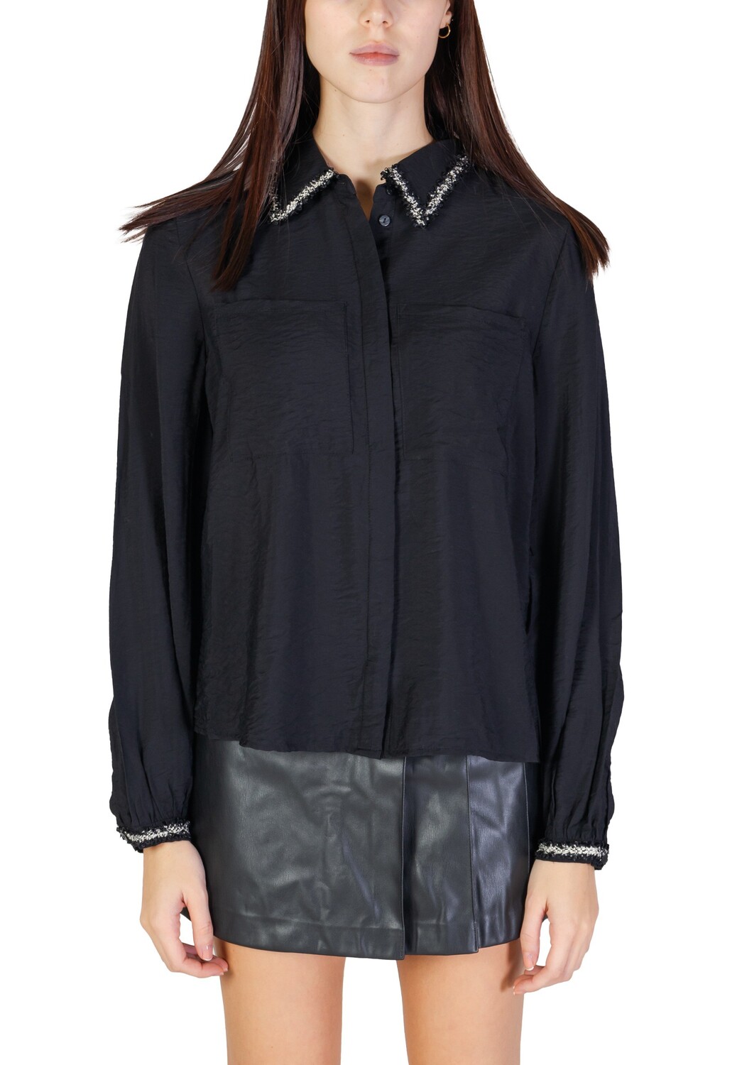 Рубашка VILA с вышивкой, черный
Рубашка VILA с вышивкой, черный