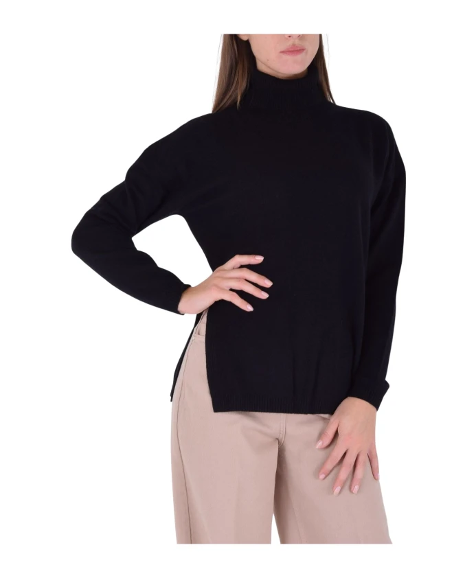 Черный свитер Calypso Kocca, черный
Черный свитер Calypso Kocca, черный