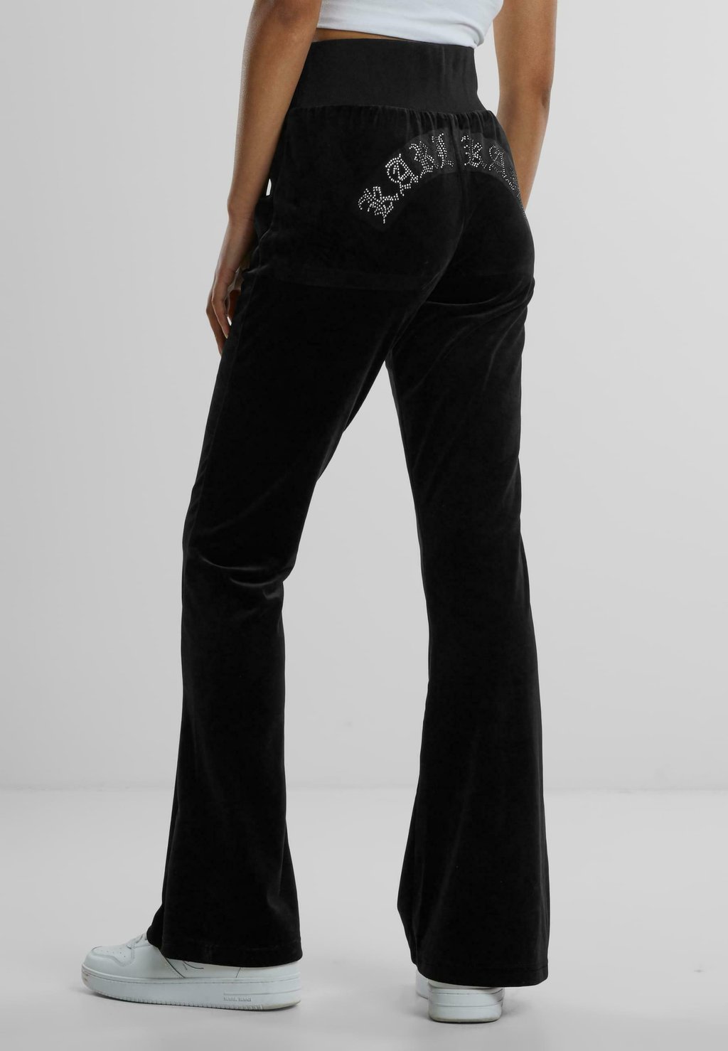 Спортивные штаны Karl Kani, черный
Спортивные штаны Karl Kani, черный