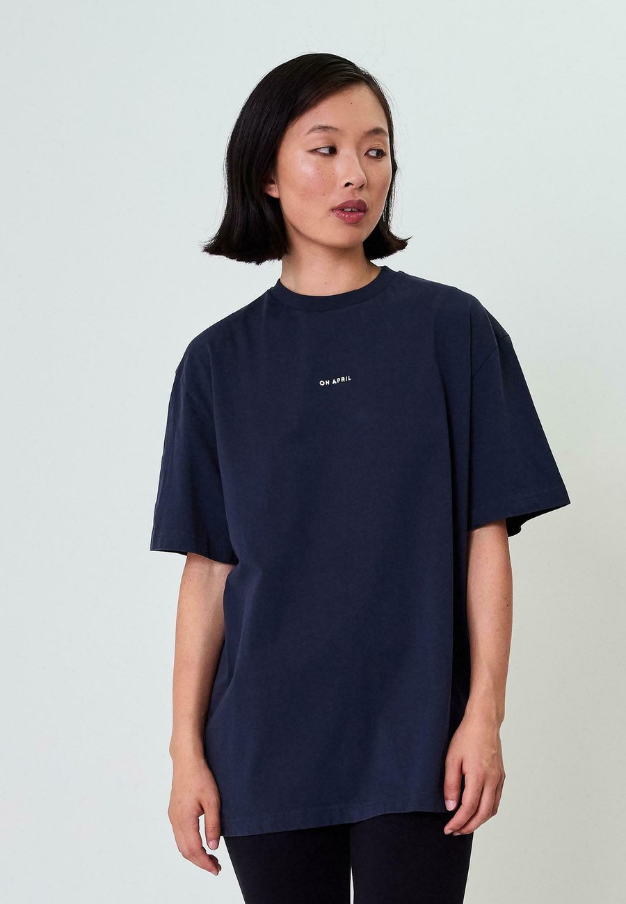 Футболка OH APRIL Basic T-shirt, Blackberry/Dark Blue, Черный, Футболка OH APRIL Basic T-shirt, Blackberry/Dark Blue
Футболка OH APRIL Basic T-shirt, Blackberry/Dark Blue, Черный, Футболка OH APRIL Basic T-shirt, Blackberry/Dark Blue