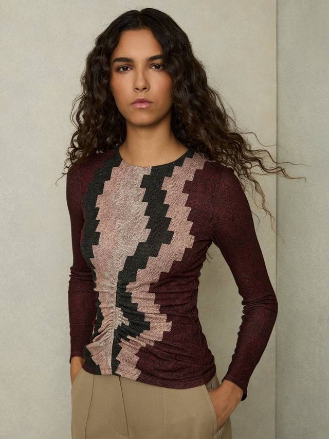 Геометрический топ джанны Reiss, бордовый
Геометрический топ джанны Reiss, бордовый