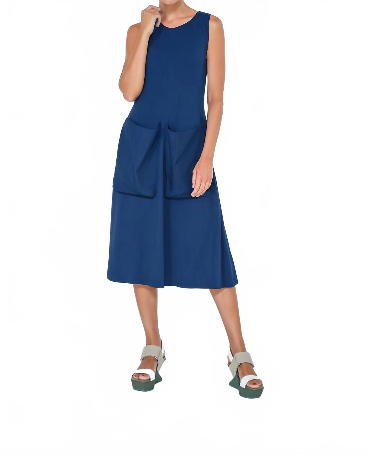 Женское платье с большими карманами Midnight Simply Mila, Midnight
Женское платье с большими карманами Midnight Simply Mila, Midnight