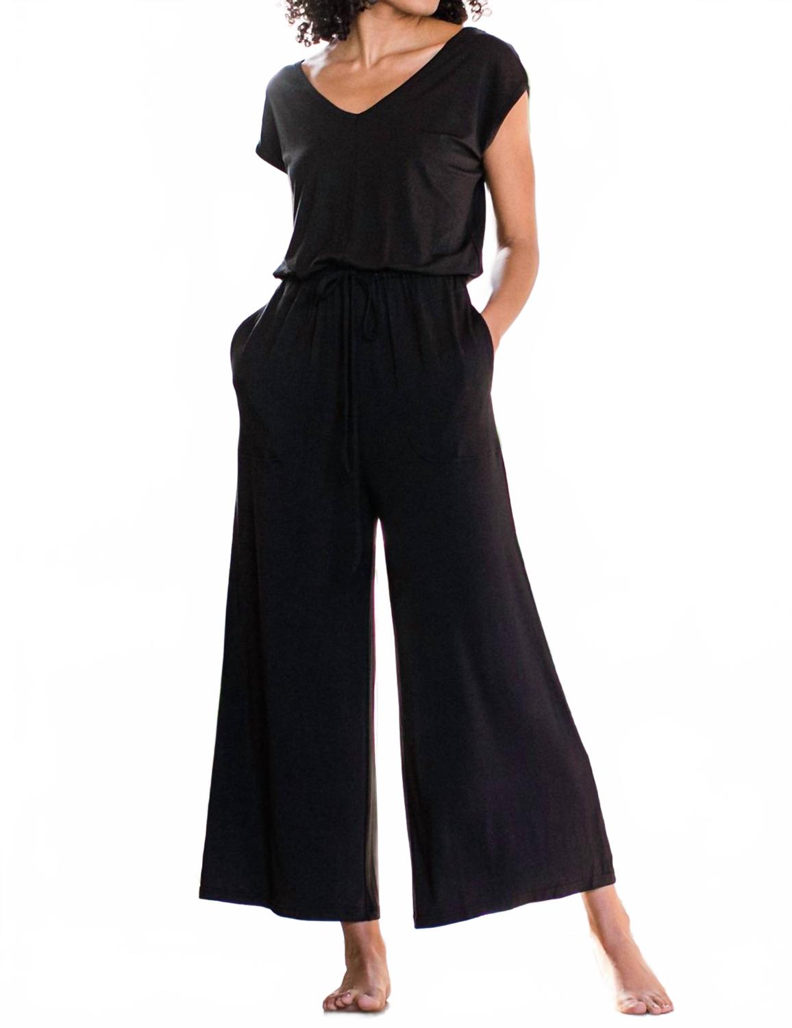 Киова V-образный вырез бамбуковый комбинезон в черном Yala
Киова V-образный вырез бамбуковый комбинезон в черном Yala