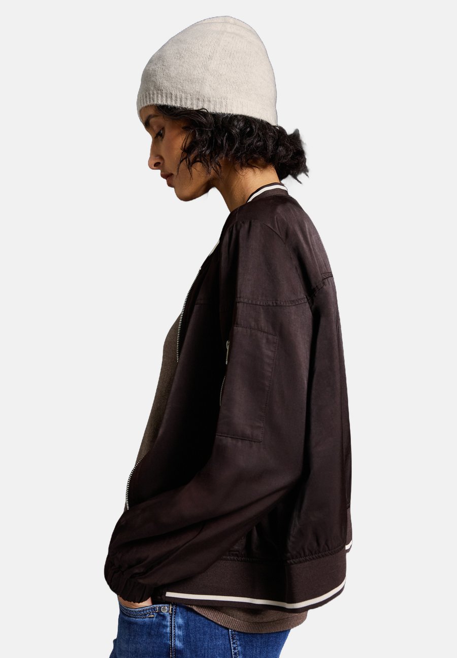 Шапка Street One Beanie, Beige
Шапка Street One Beanie, Beige