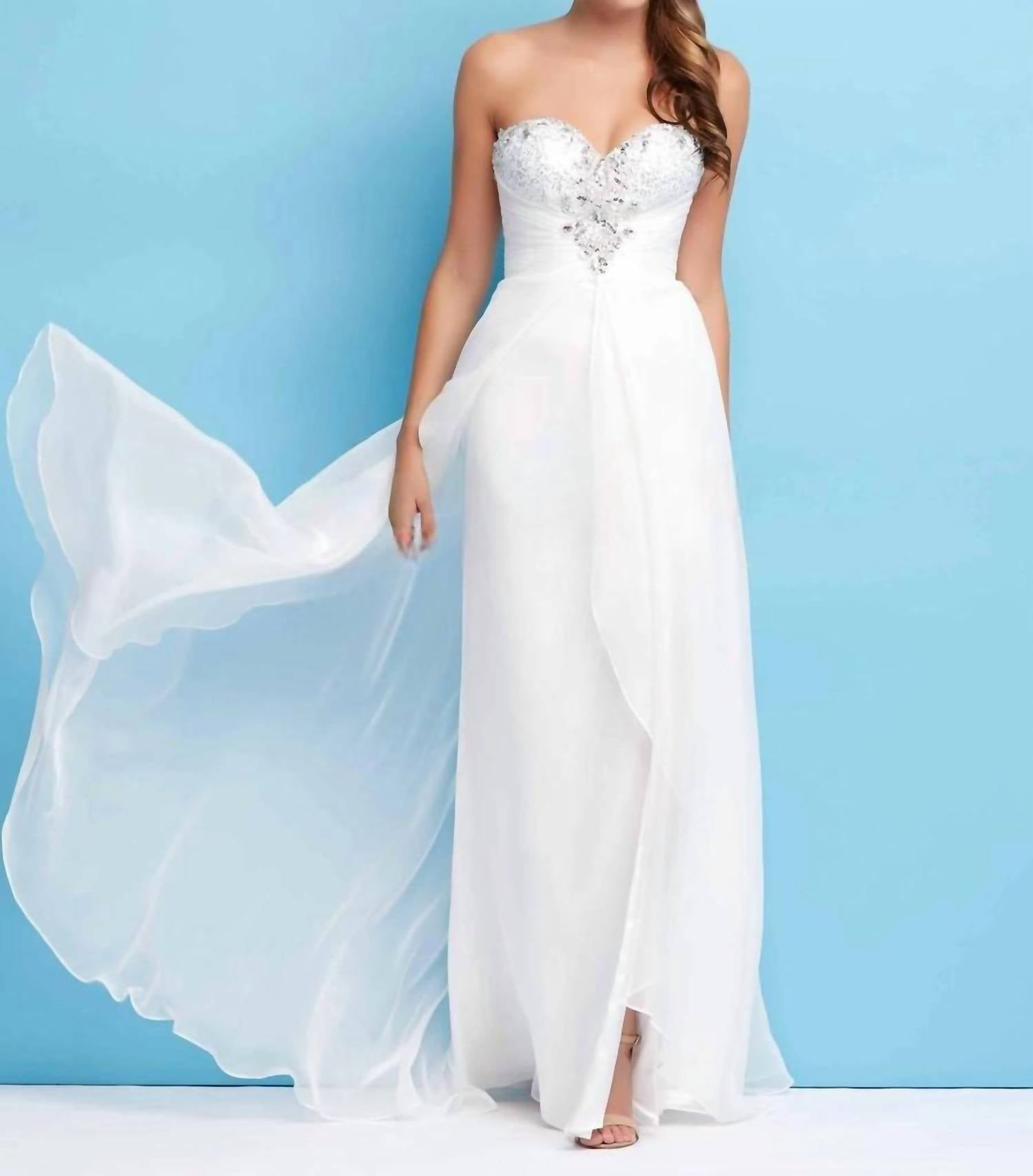 Вечернее платье без бретелек белого/серебристого цвета Mac Duggal
Вечернее платье без бретелек белого/серебристого цвета Mac Duggal