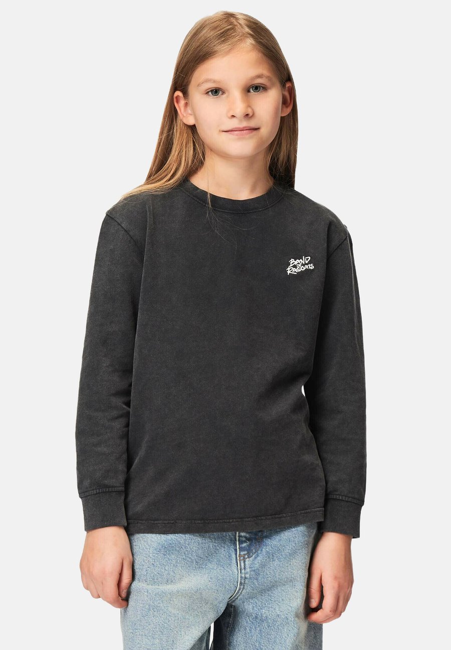 Топ Band of Rascals FADED, Faded Black/Black
Топ Band of Rascals FADED, Faded Black/Black