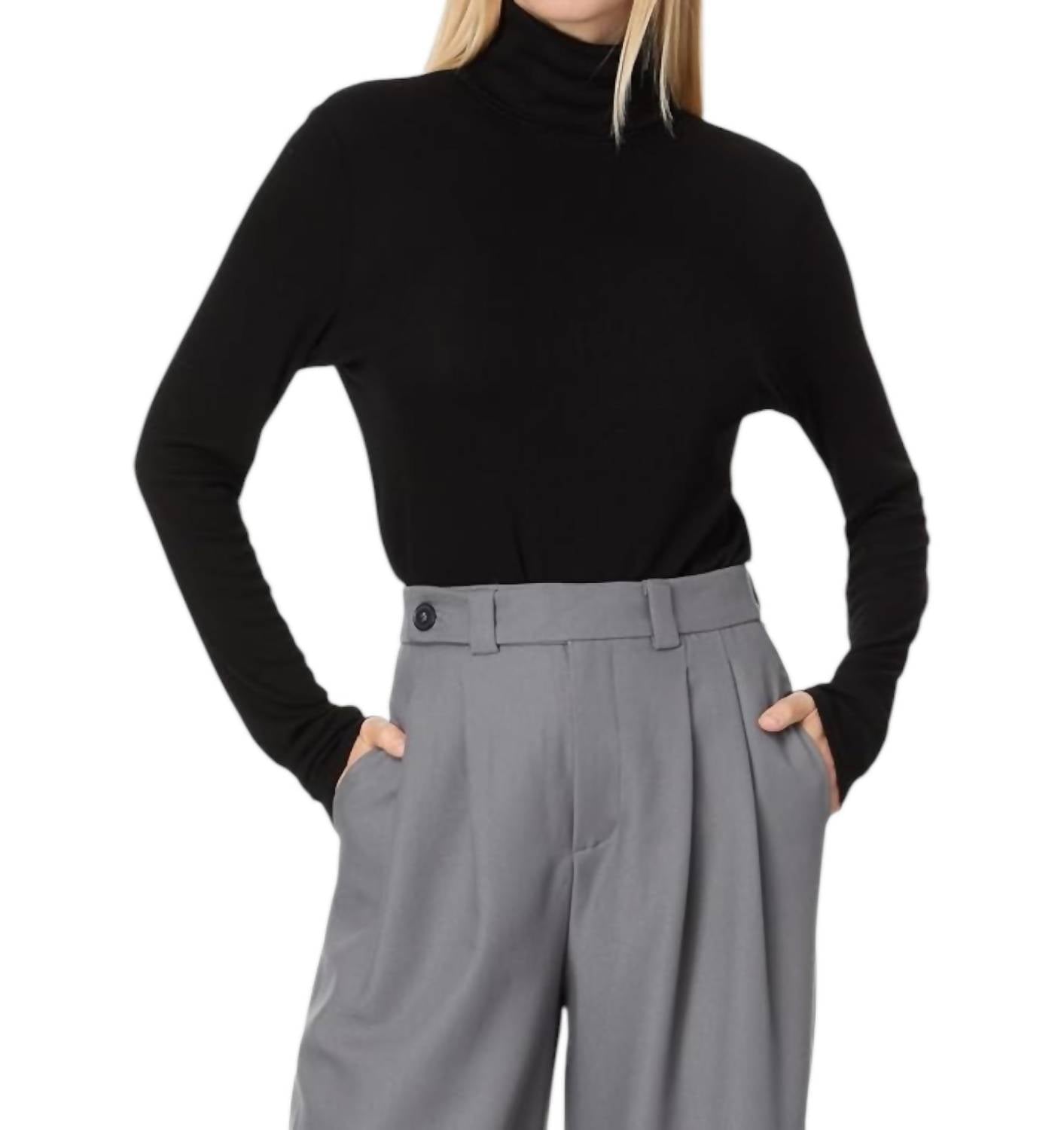 Футболка с высоким воротом Tara черного цвета Michael Stars
Футболка с высоким воротом Tara черного цвета Michael Stars