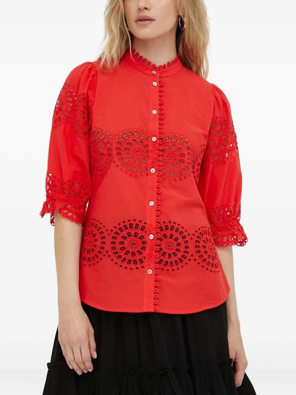 Топ с объемными рукавами и вышивкой Bruuns Bazaar, красный
Топ с объемными рукавами и вышивкой Bruuns Bazaar, красный