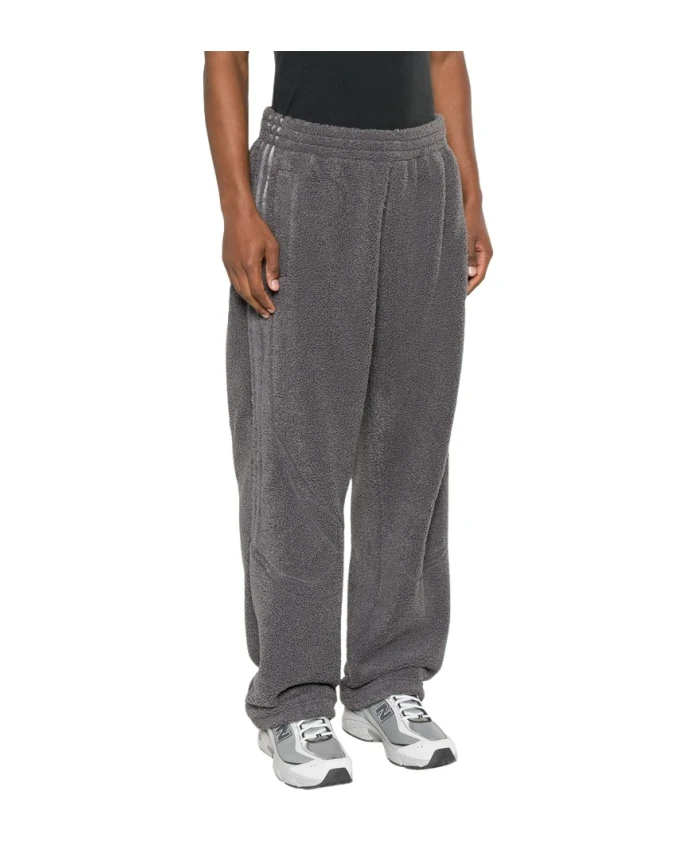 Широкие брюки Adidas, серый
Широкие брюки Adidas, серый