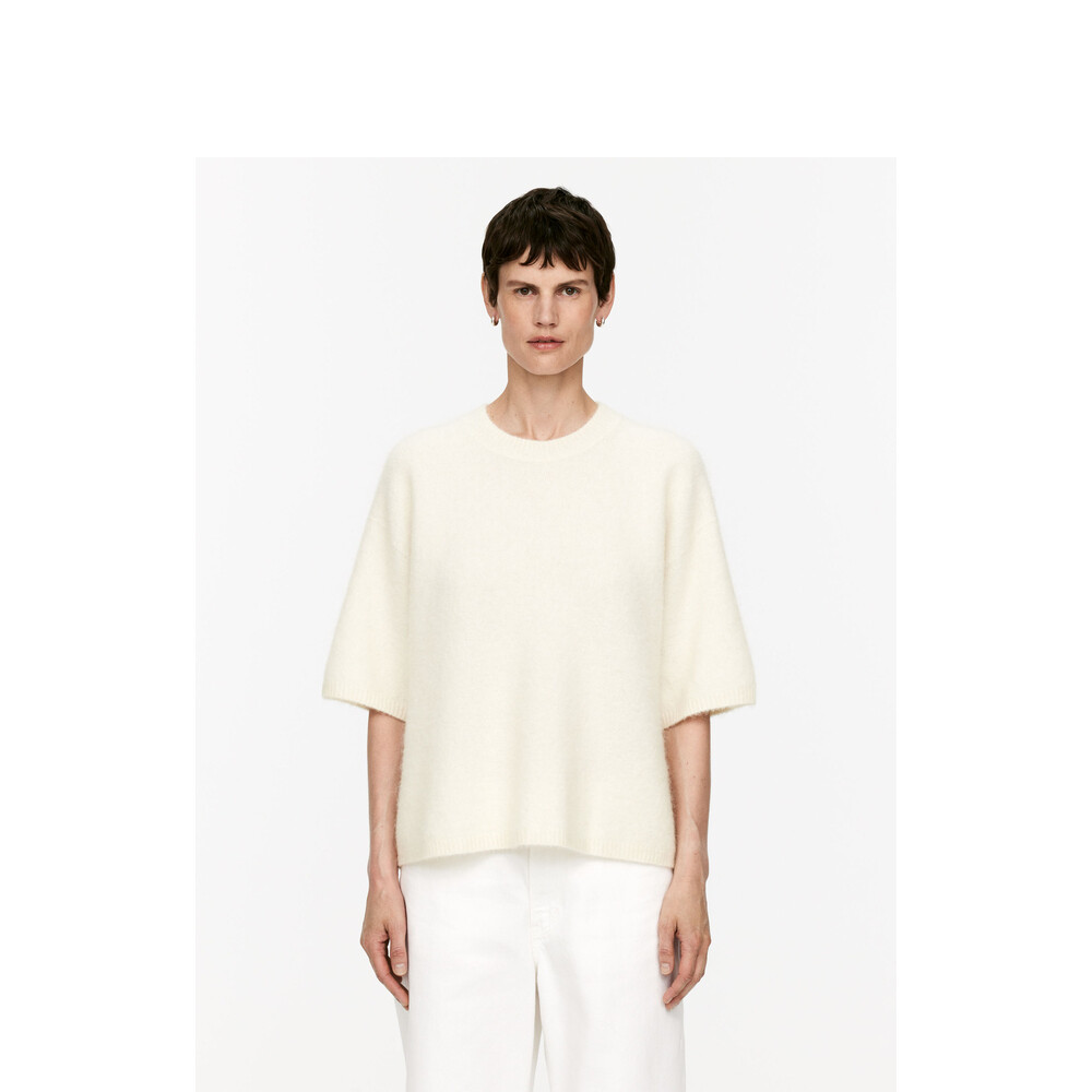 Свитер женский Arket с рукавами пять четвертей, кремовый
Свитер женский Arket с рукавами пять четвертей, кремовый