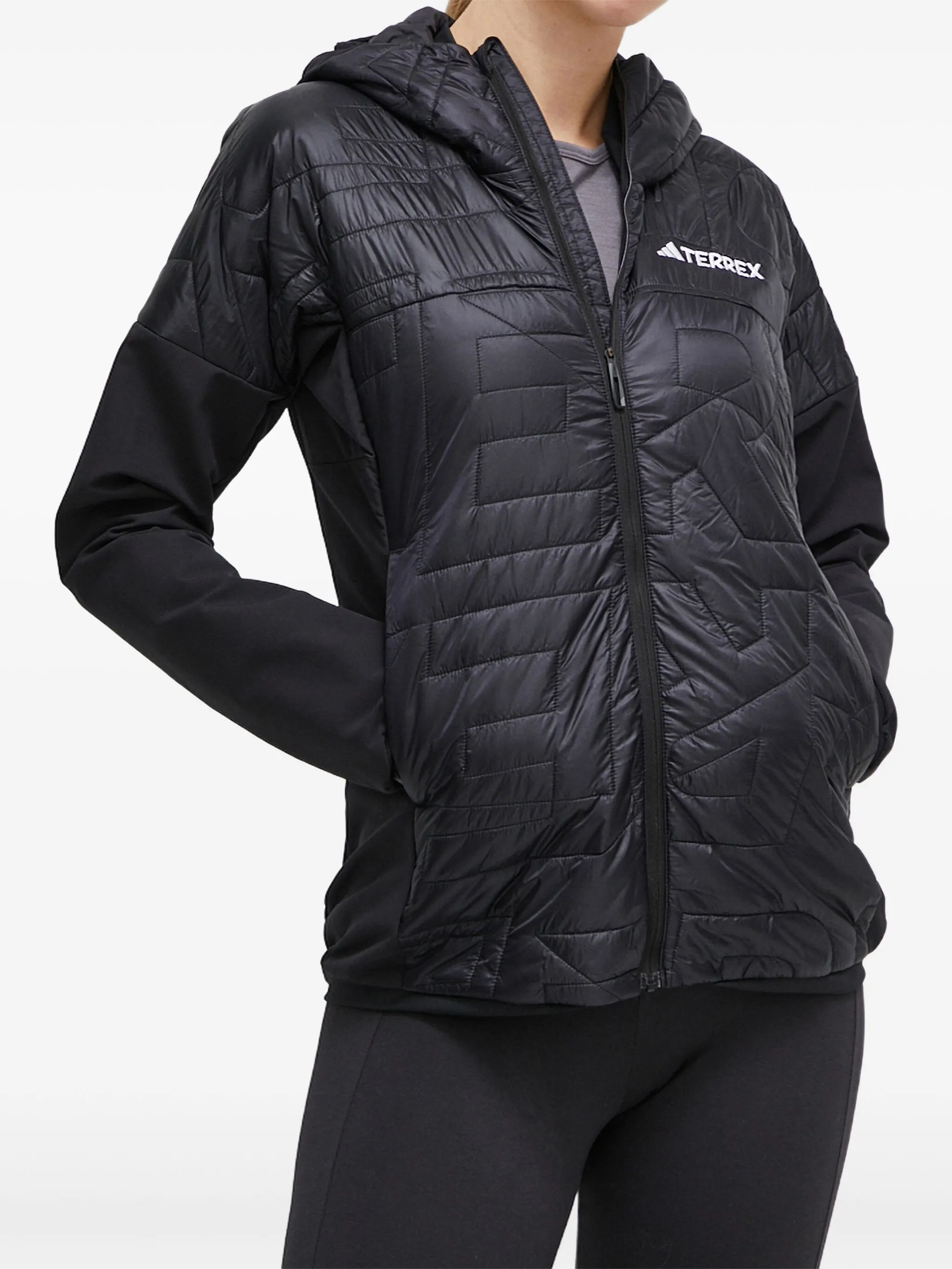 Стеганая куртка с капюшоном Adidas, черный
Стеганая куртка с капюшоном Adidas, черный