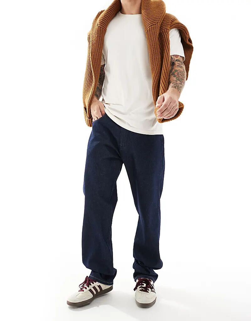 Джинсы Frontier свободного кроя темного цвета Wrangler
Джинсы Frontier свободного кроя темного цвета Wrangler