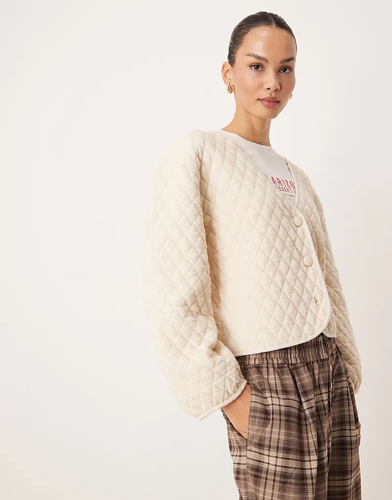 Укороченная стеганая куртка-бомбер из мягкого джерси кремового цвета Vila, Бежевый, Укороченная стеганая куртка-бомбер из мягкого джерси кремового цвета Vila 
Укороченная стеганая куртка-бомбер из мягкого джерси кремового цвета Vila, Бежевый, Укороченная стеганая куртка-бомбер из мягкого джерси кремового цвета Vila