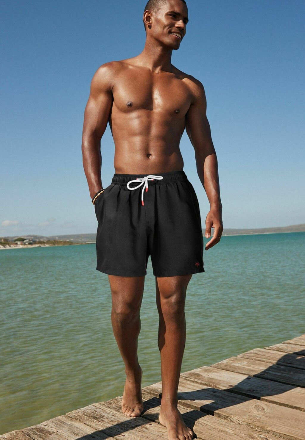 Купальник ESSENTIAL Next, черный
Купальник ESSENTIAL Next, черный