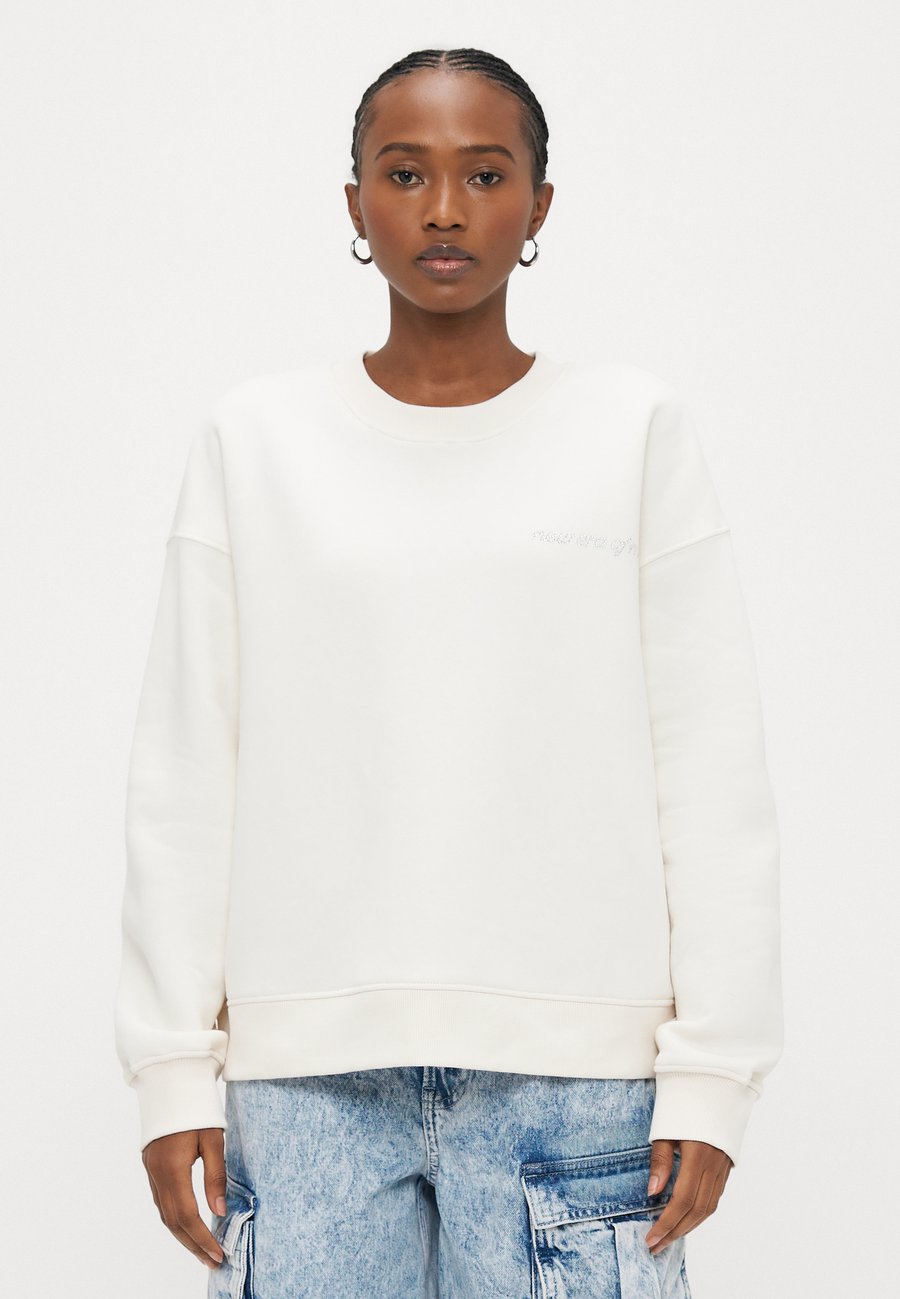 Толстовка Gina Tricot Petite Sweatshirt, Offwhite/Off-White
Толстовка Gina Tricot Petite Sweatshirt, Offwhite/Off-White
