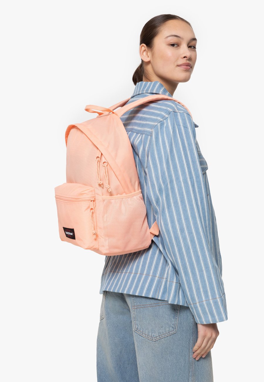 Рюкзак Eastpak POWR PAK'R, Powr Nectar/Coral
Рюкзак Eastpak POWR PAK'R, Powr Nectar/Coral