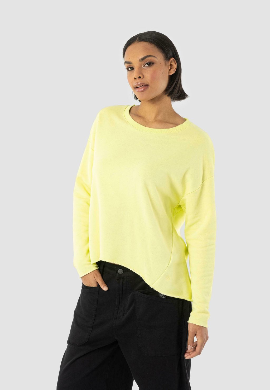 Толстовка VALENTINA - LONGSLEEVE Elias Rumelis, желтый
Толстовка VALENTINA - LONGSLEEVE Elias Rumelis, желтый