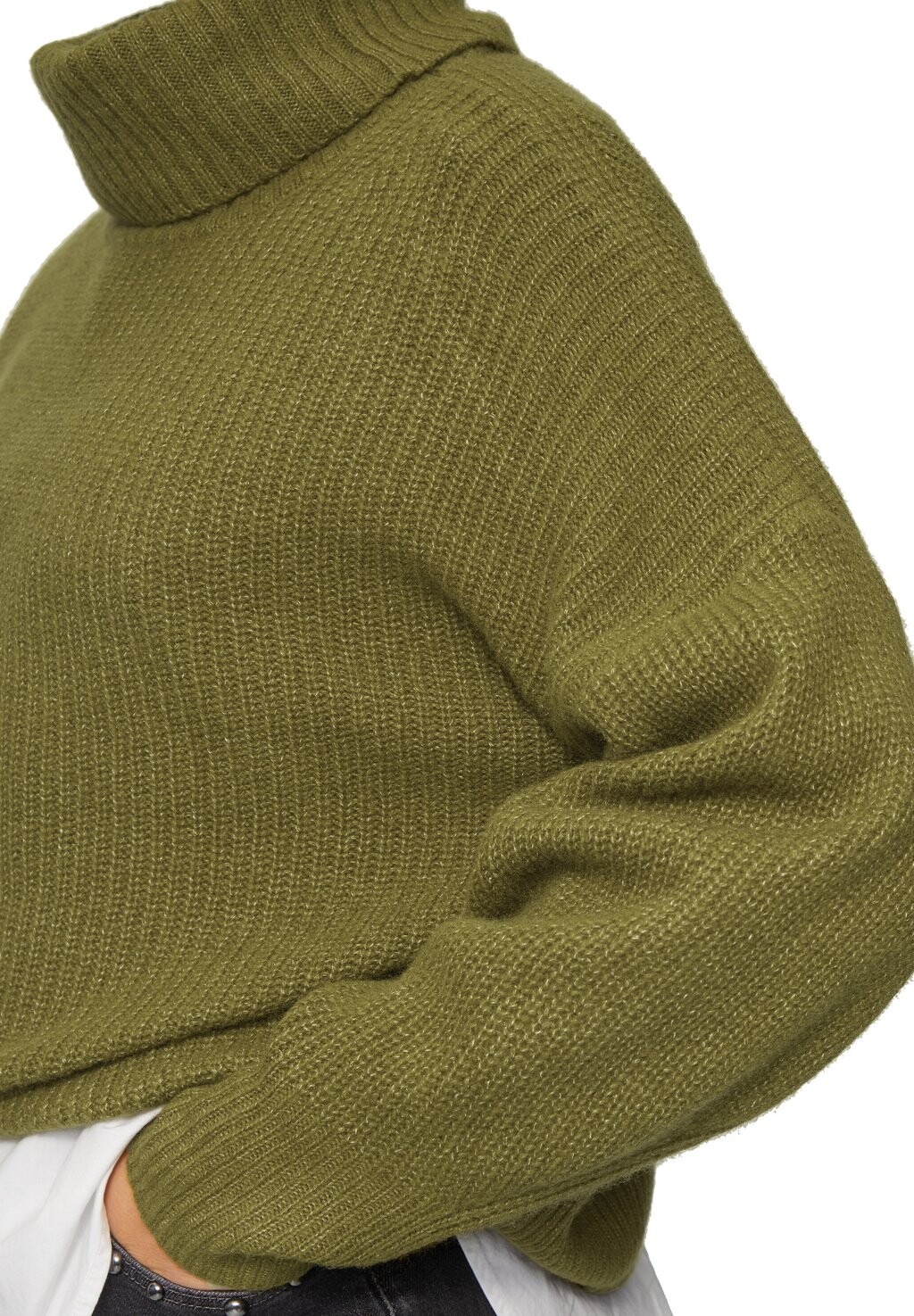 Джемпер OVERSIZED MIT ROLLKRAGEN s.Oliver, темно-зеленый
Джемпер OVERSIZED MIT ROLLKRAGEN s.Oliver, темно-зеленый