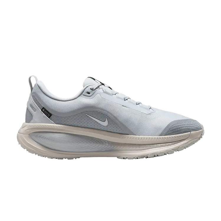 Кроссовки Nike Vomero 18 GORE-TEX Reflective 'Pure Platinum Metallic Silver'
Кроссовки Nike Vomero 18 GORE-TEX Reflective 'Pure Platinum Metallic Silver'