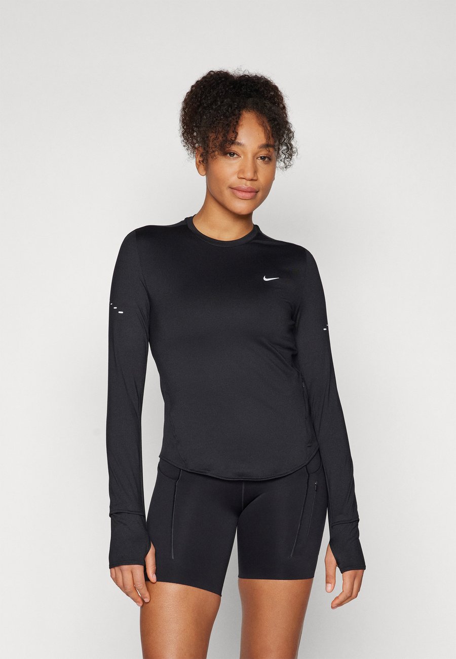 Топ Nike Performance SWIFT, Black/Reflective Silver/Black
Топ Nike Performance SWIFT, Black/Reflective Silver/Black