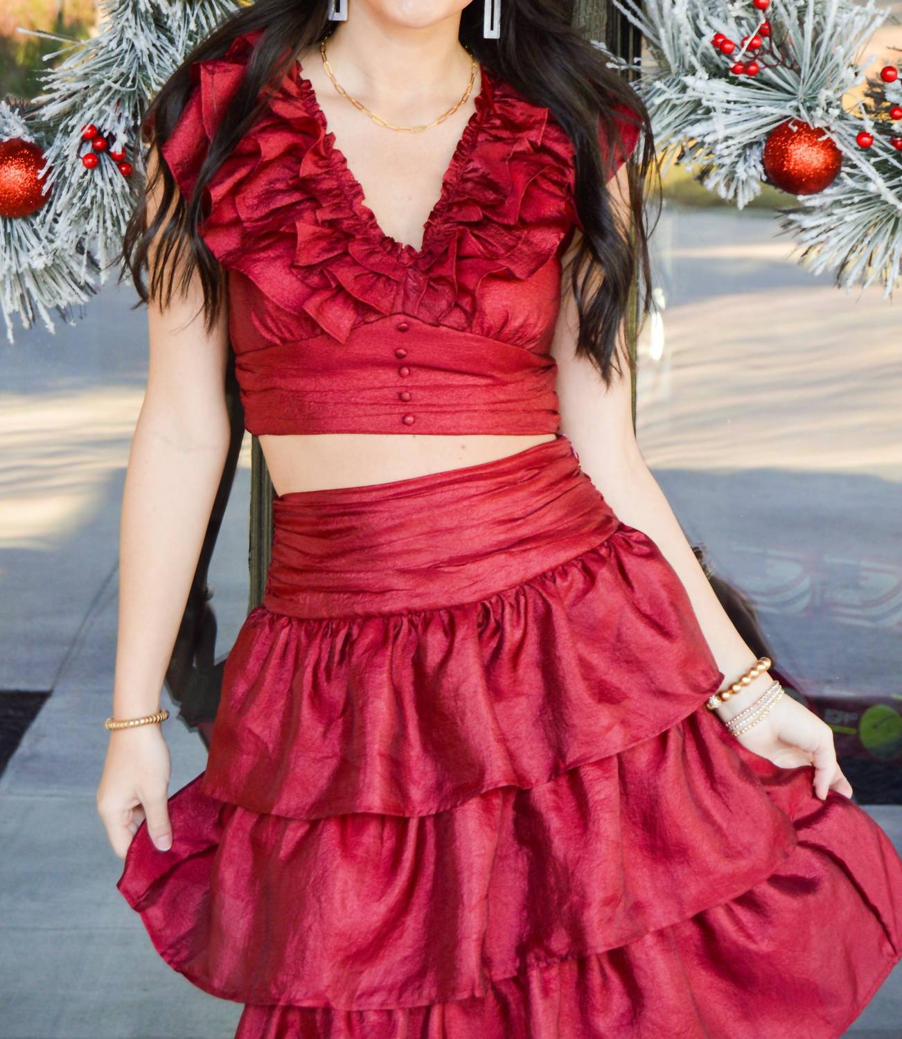 Красный топ с рюшами TCEC
Красный топ с рюшами TCEC