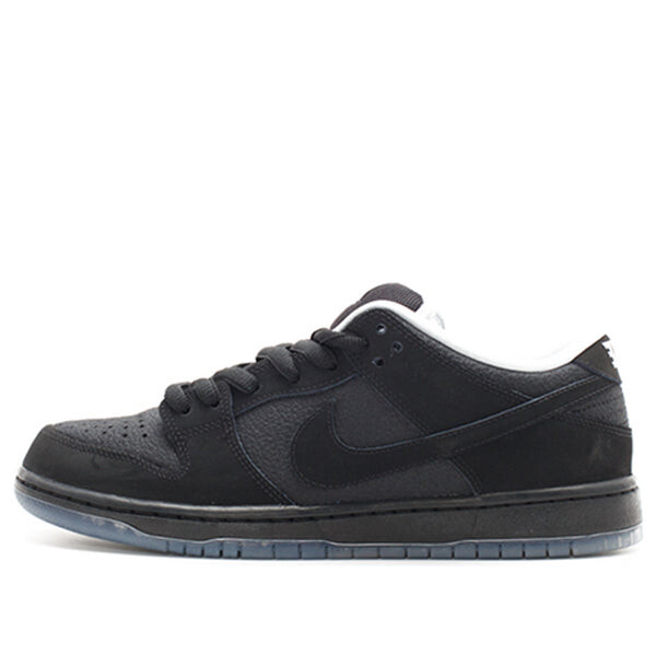 Кроссовки x atlas sb dunk low Nike, черный 
Кроссовки x atlas sb dunk low Nike, черный