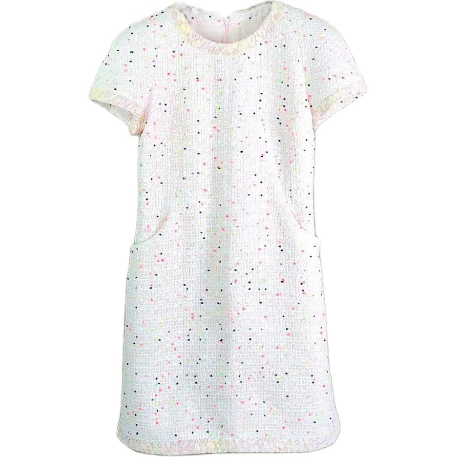 CHANEL Женское белое платье с короткими рукавами
CHANEL Женское белое платье с короткими рукавами