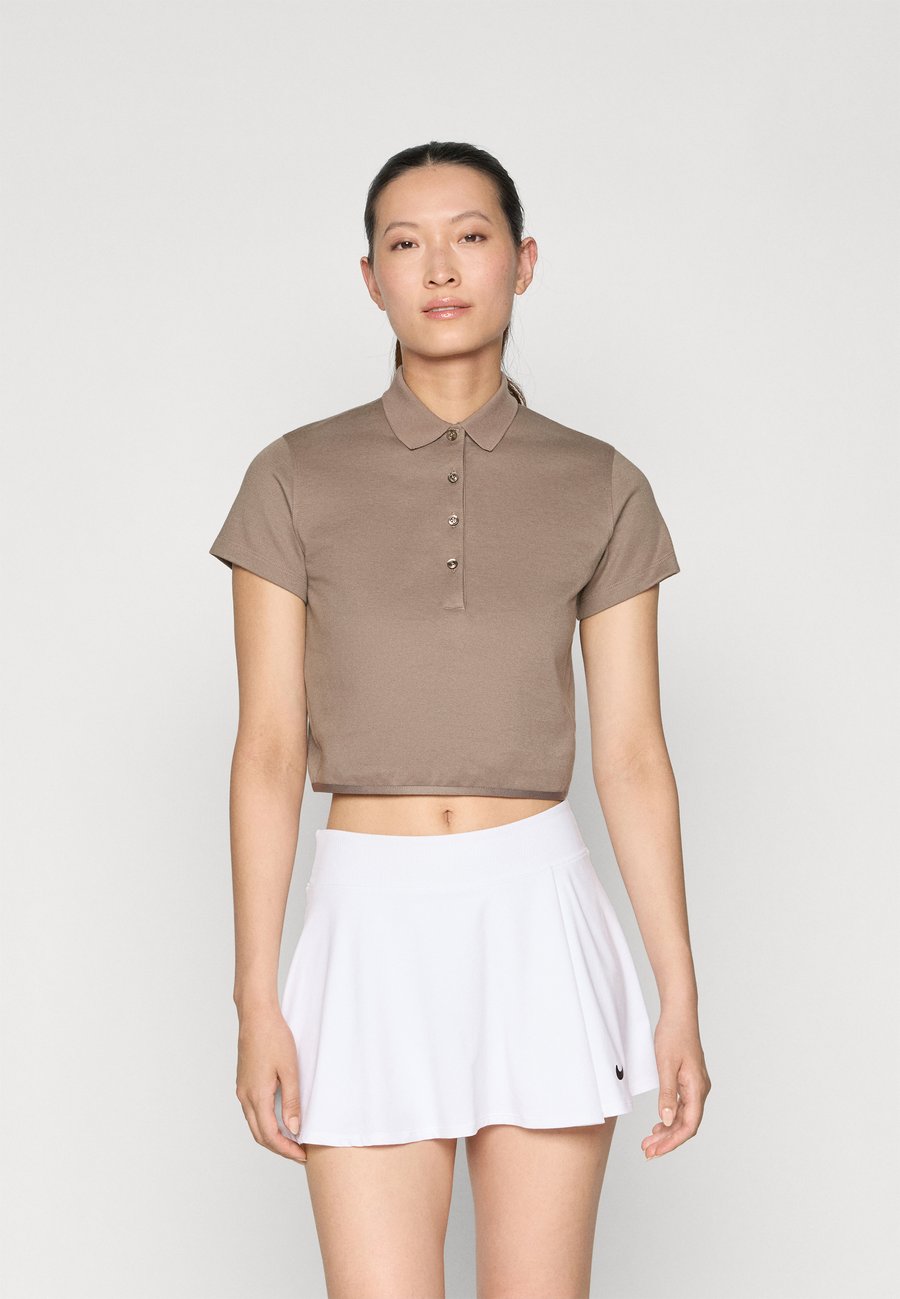 Поло Nike Golf GOLF, Mink Brown/Sail/Brown
Поло Nike Golf GOLF, Mink Brown/Sail/Brown