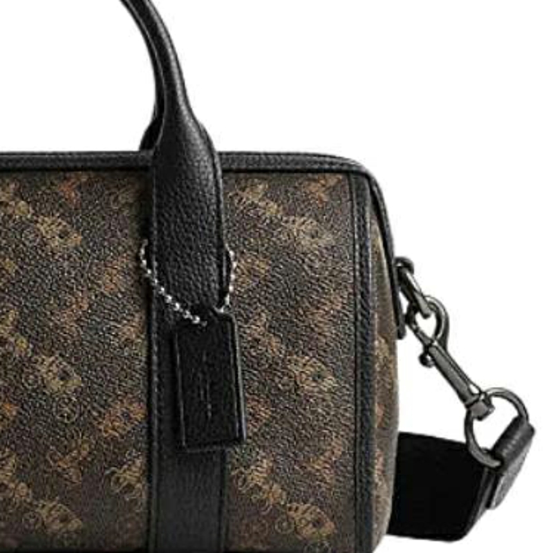 Сумка-бостонка Gotham из ПВХ с элементами из натуральной кожи, через плечо, дорожная, средний размер, унисекс, цвет шоколад COACH
Сумка-бостонка Gotham из ПВХ с элементами из натуральной кожи, через плечо, дорожная, средний размер, унисекс, цвет шоколад COACH