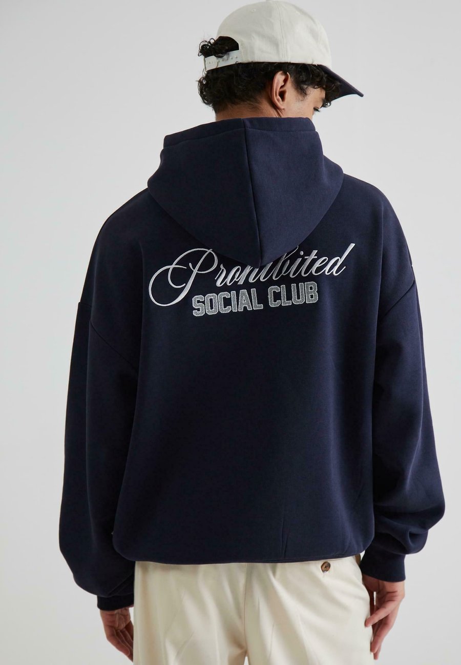 Худи PROHIBITED Hoodie, Navy/Dark Blue
Худи PROHIBITED Hoodie, Navy/Dark Blue
