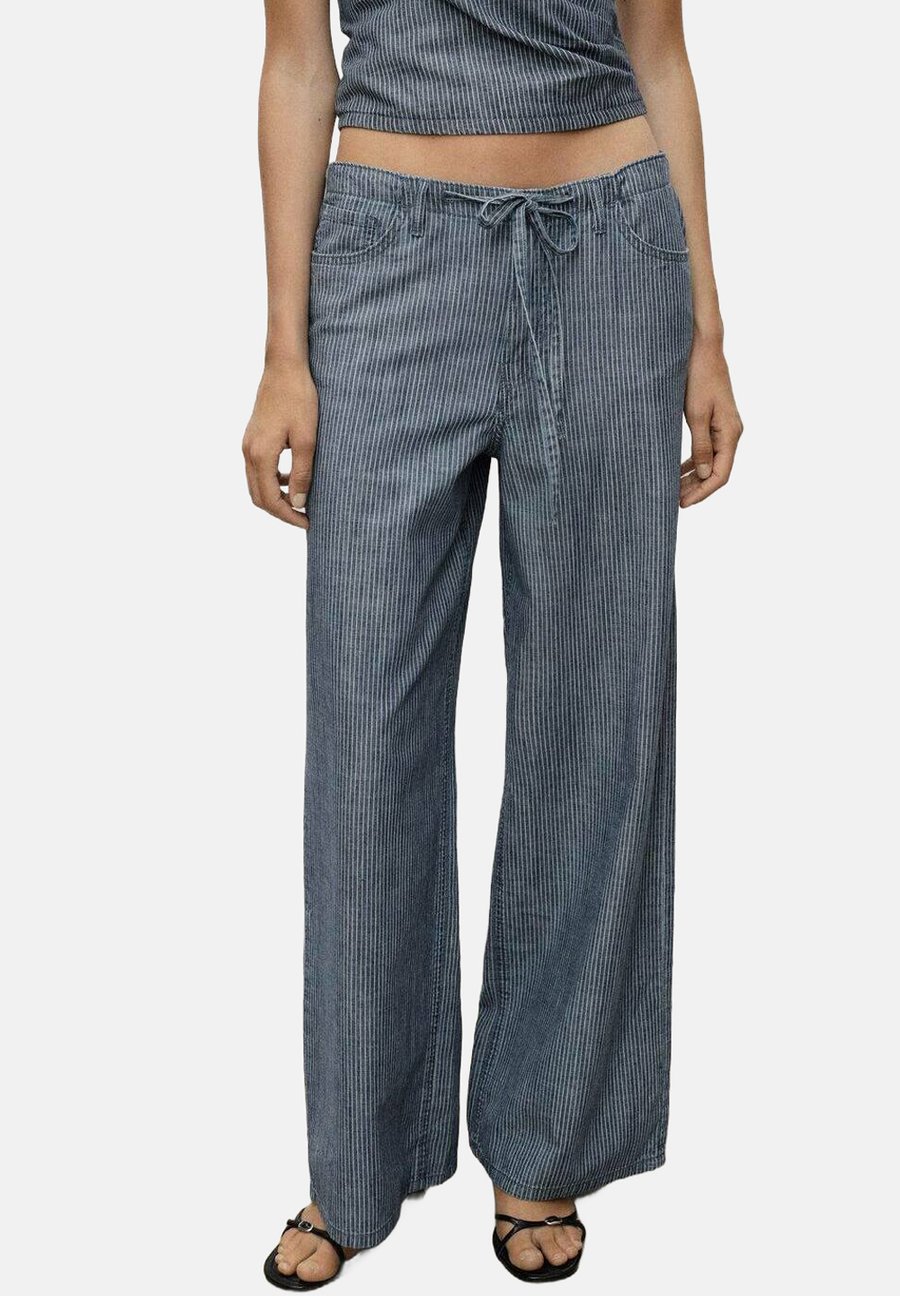 Брюки Mango WIDE, Dark Blue
Брюки Mango WIDE, Dark Blue