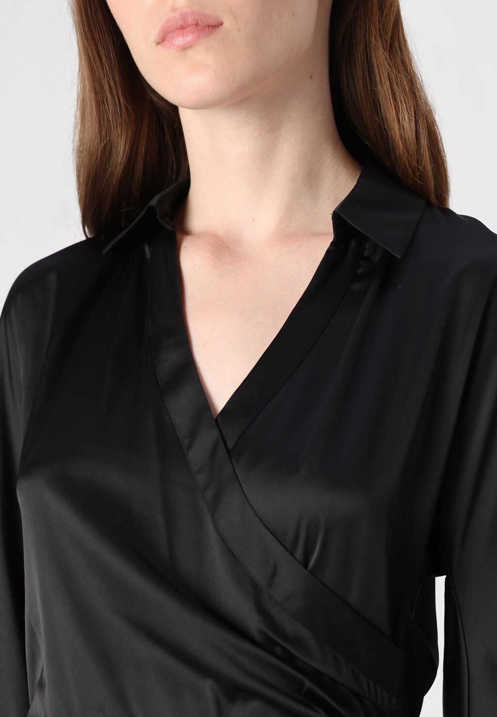 Платье-футляр TANYA DRESS Guess, черный
Платье-футляр TANYA DRESS Guess, черный